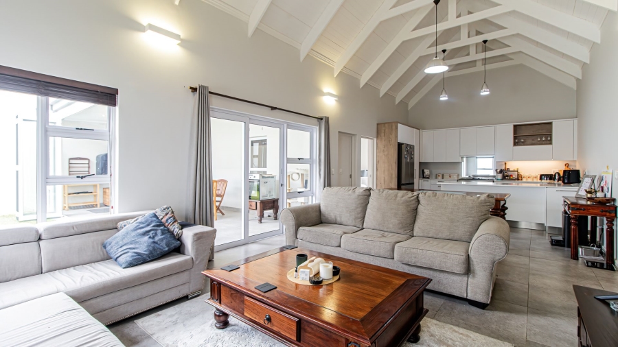 To Let 4 Bedroom Property for Rent in Sitari Country Estate Western Cape